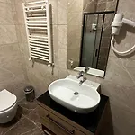 Alya Teras Hotel 2*