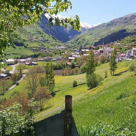 Alya Teras 酒店 2*